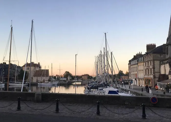 Le Logis Des Lavandieres, Au Coeur De Apartament